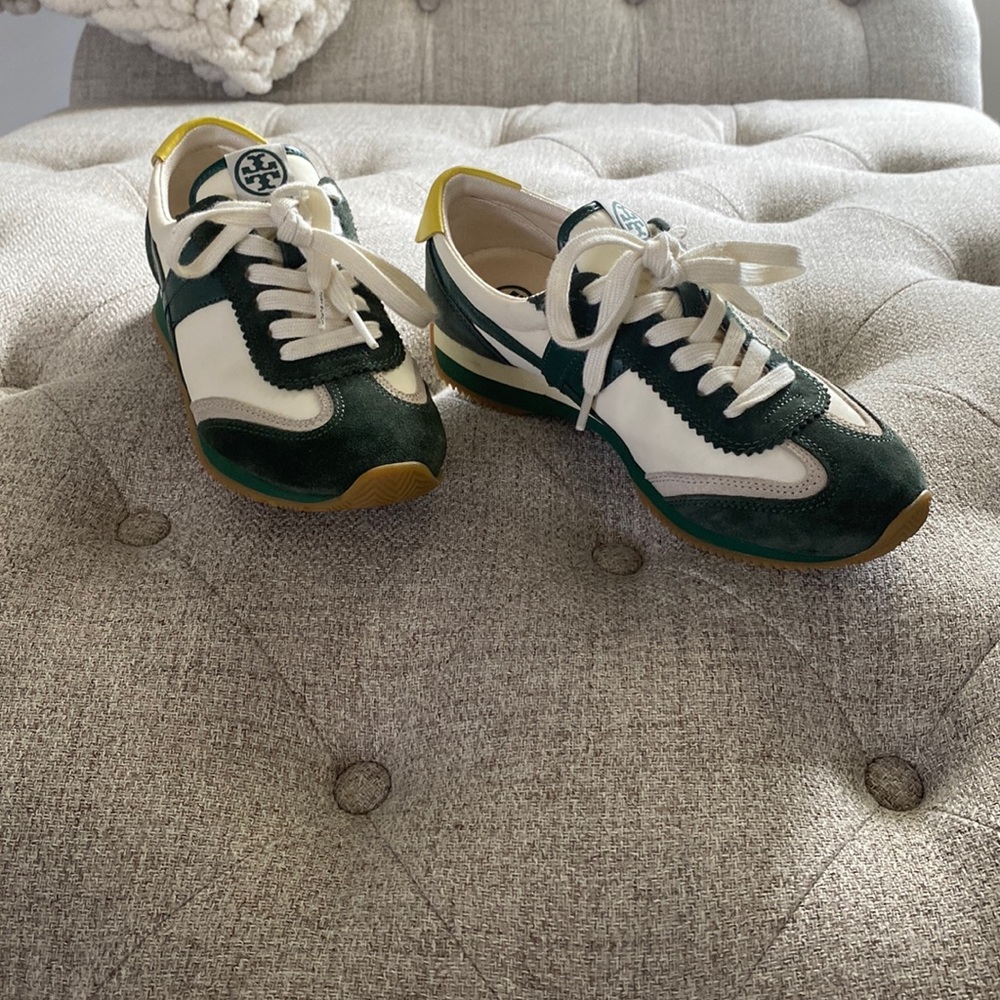 Tory Burch Hank sneaker 6.5